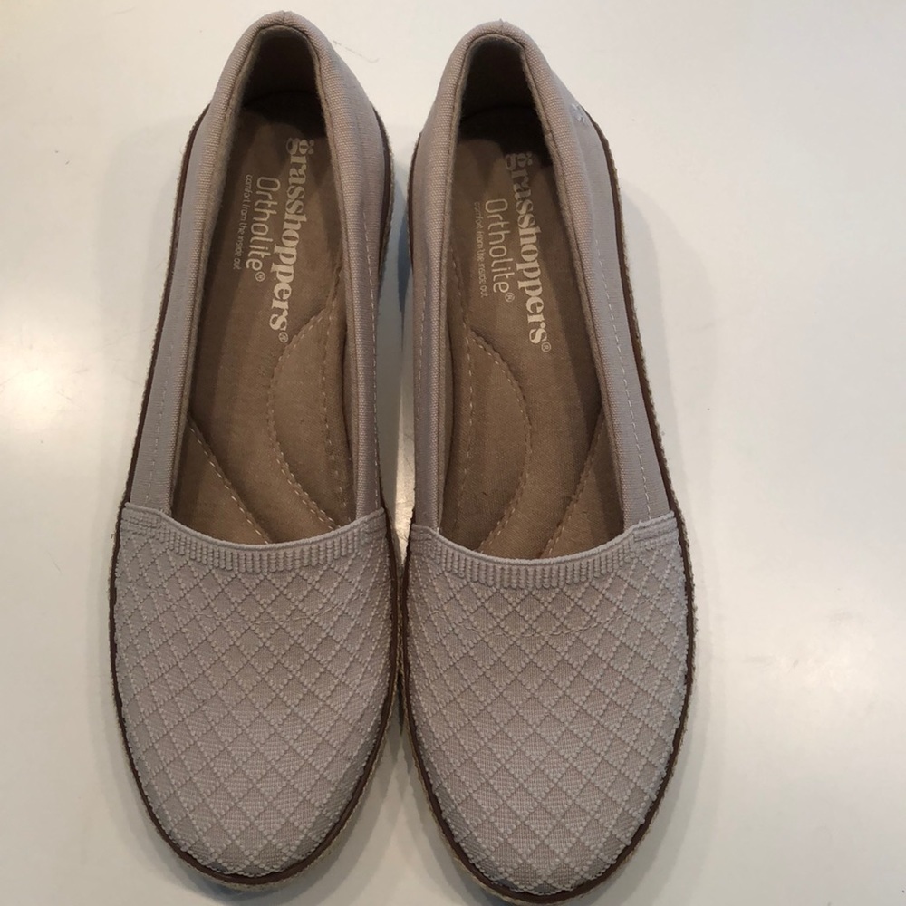 Once worn low wedge shoes in beige